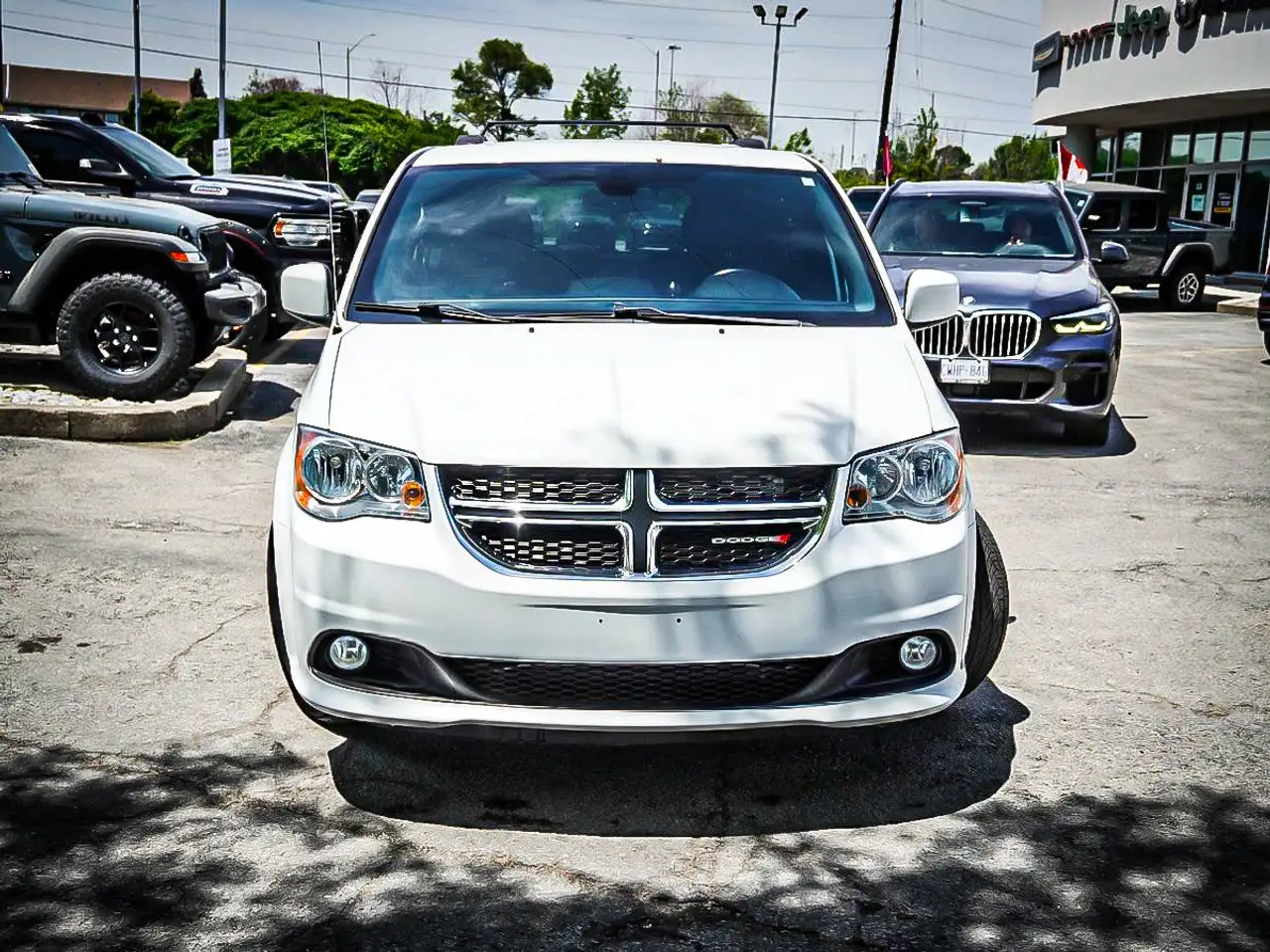 Dodge Grand Caravan снимка Dodge Grand Caravan