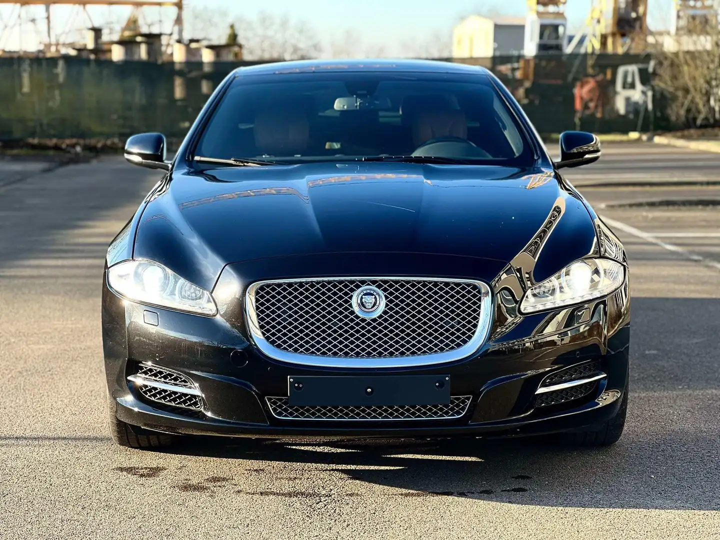 Jaguar XJ 3.0D V6 Portfolio Zwart - 2