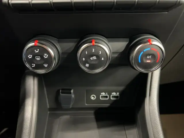 Renault Captur view 16