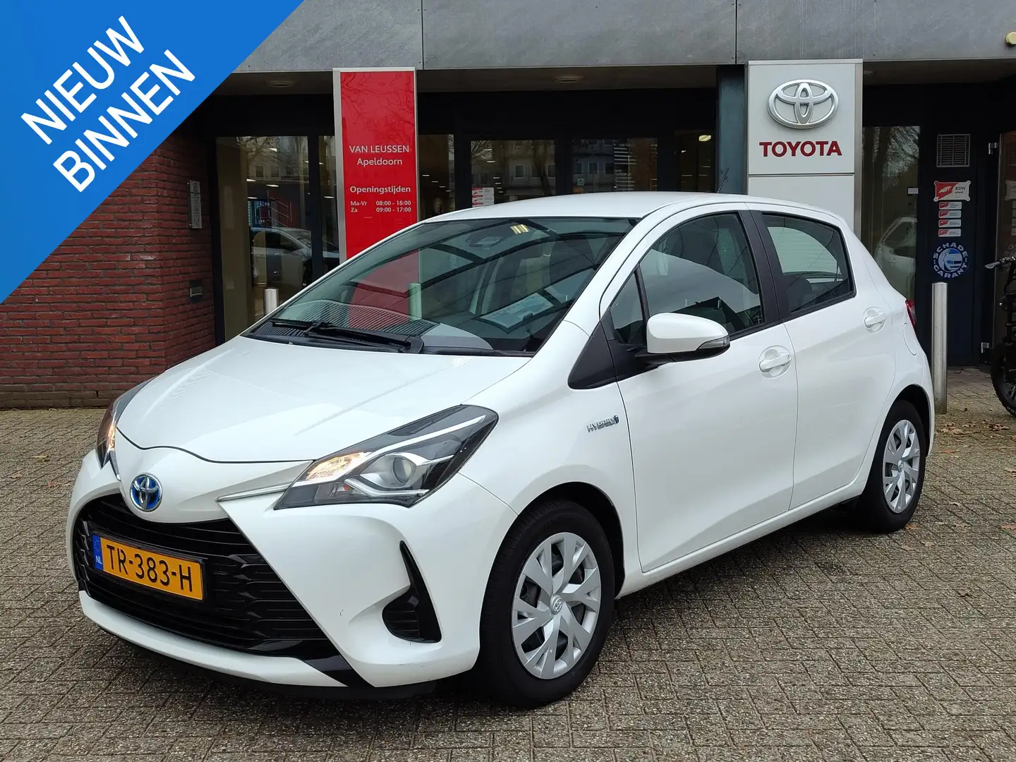 Toyota Yaris 1.5 Hybrid ACTIVE CLIMA CAMERA CRUISE BLUETOOTH EL Weiß - 1