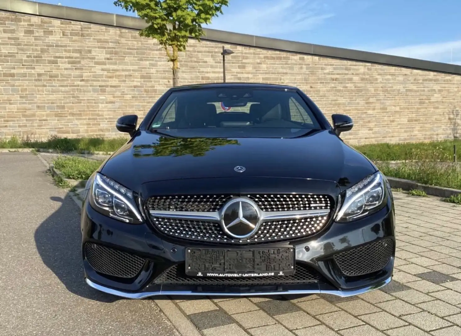 Mercedes-Benz C 300 Cabrio AMG-Line LED+ Spurpaket+ Distro+ Airscarf Černá - 1