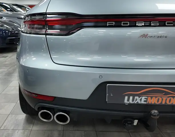 Porsche Macan view 14