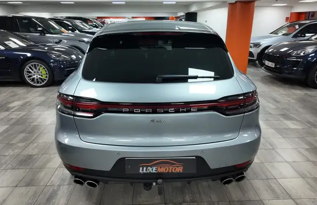 Porsche Macan view 5