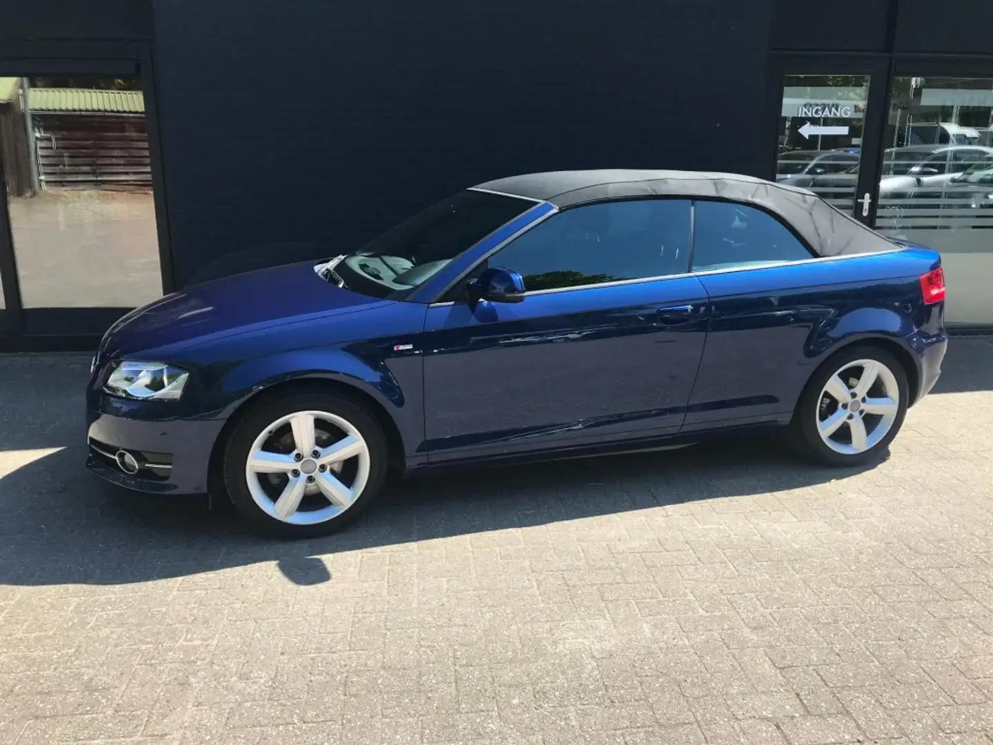 Audi A3 1.4 TFSI S LINE 125PK Bleu - 2