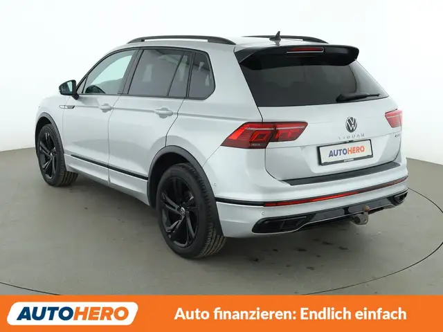 Volkswagen Tiguan view 4