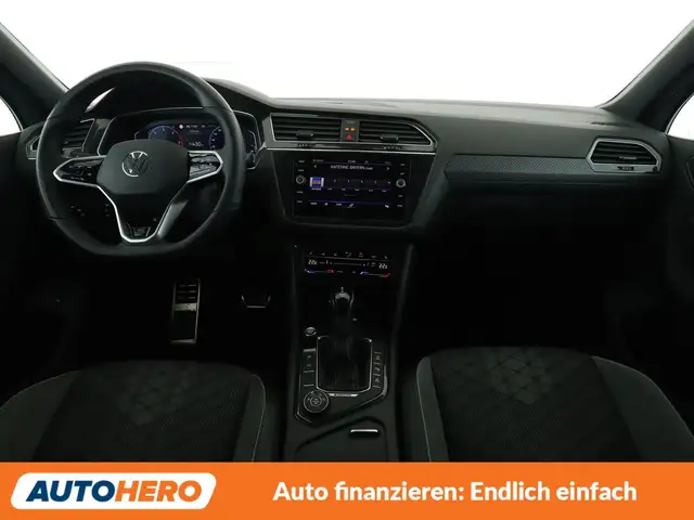 Volkswagen Tiguan view 12