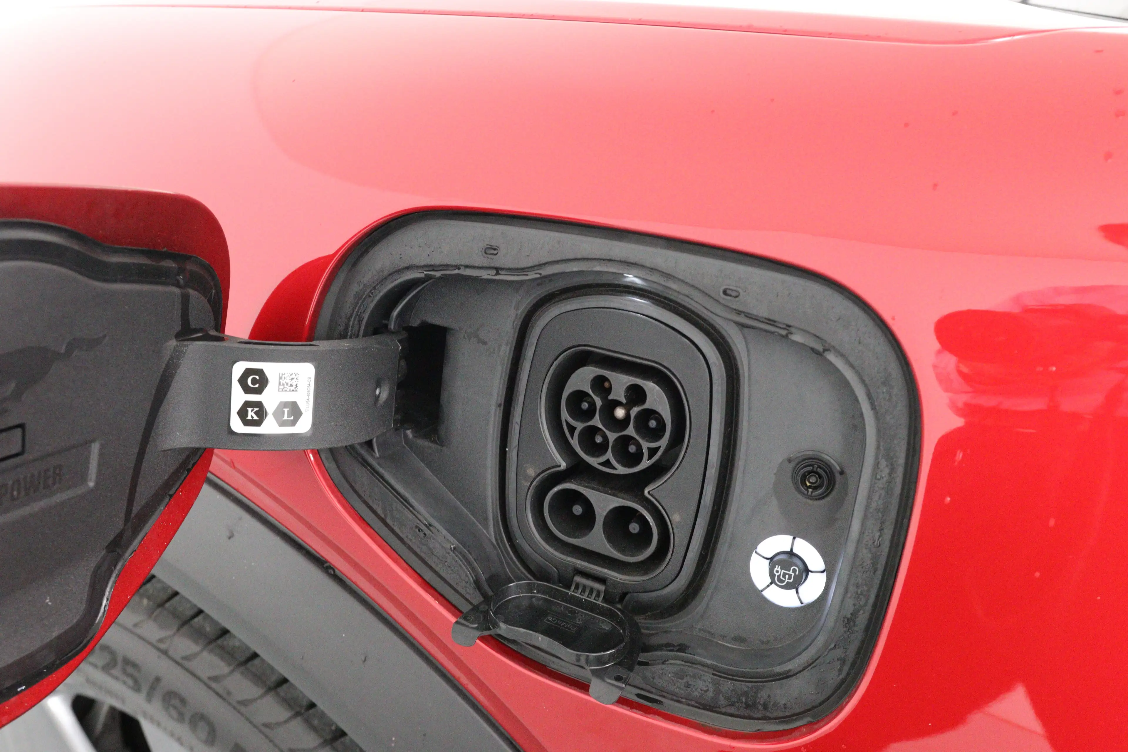 Ford Mustang Mach-E RWD 75 kWh | Achteruitrijcamera | Airco (automatis — photo 35