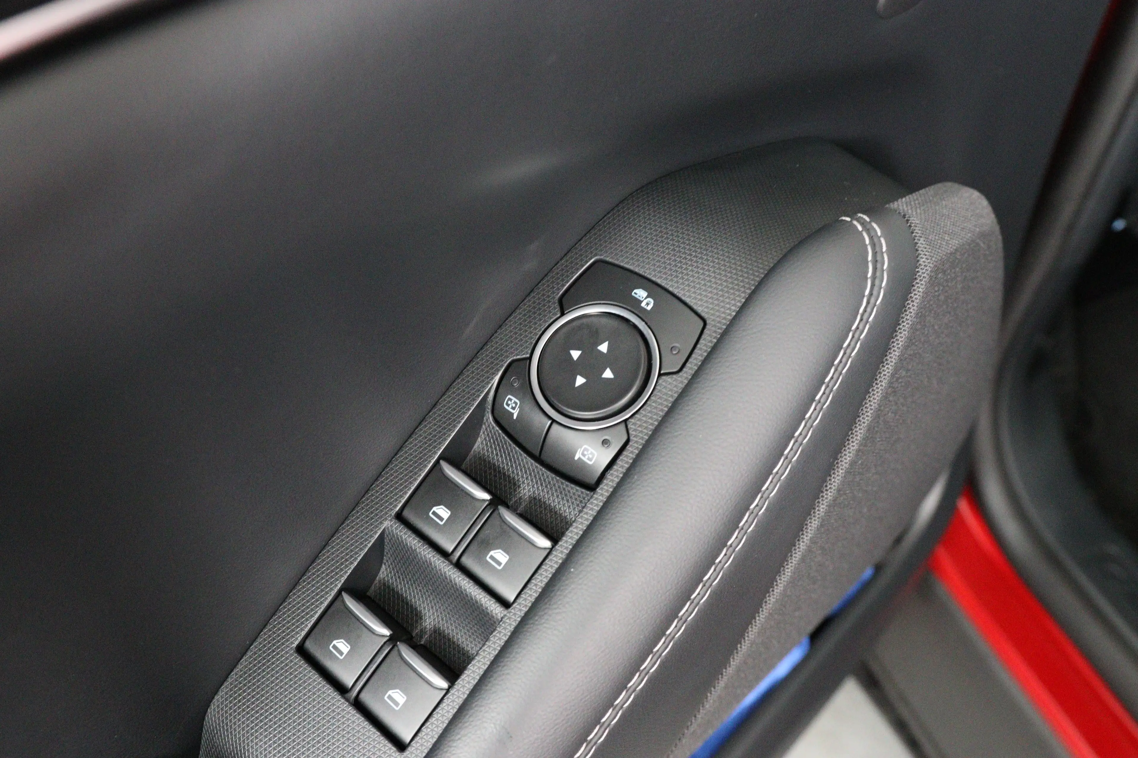 Ford Mustang Mach-E RWD 75 kWh | Achteruitrijcamera | Airco (automatis — photo 27