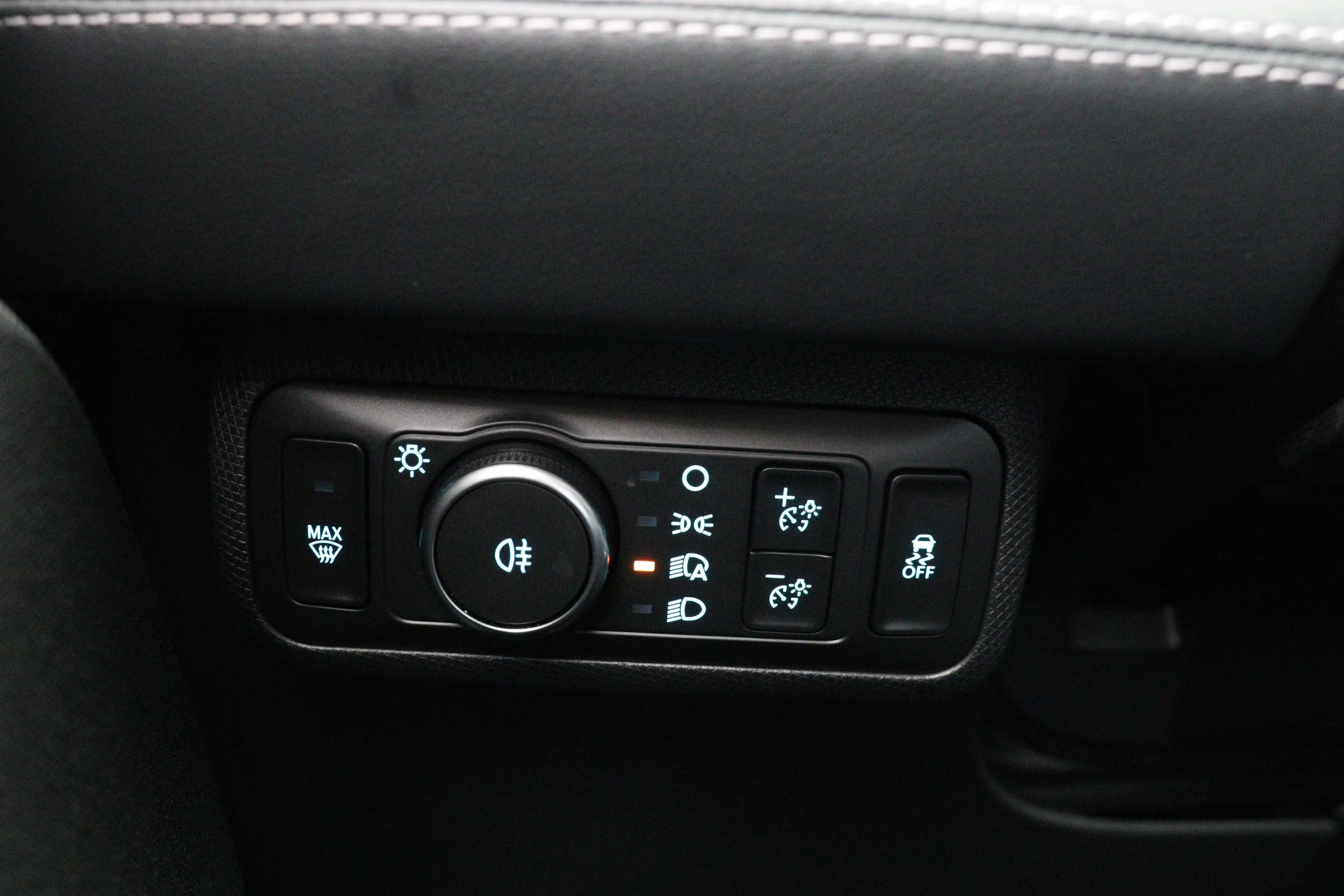 Ford Mustang Mach-E RWD 75 kWh | Achteruitrijcamera | Airco (automatis — photo 38