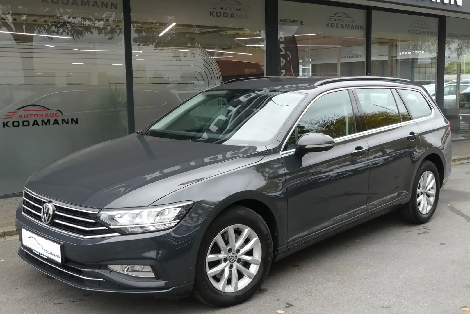 Volkswagen Passat Variant Business 2.0TDI*NAVI*Cam*ACC*AHK* Gris - 2