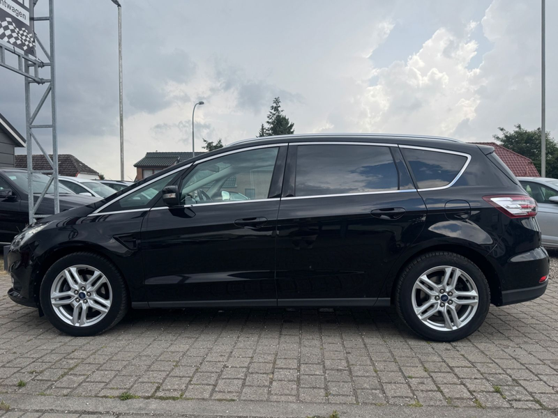Ford S-Max S-MAX Titanium *7 SITZE*NAVI*AHK*LED* — photo 7
