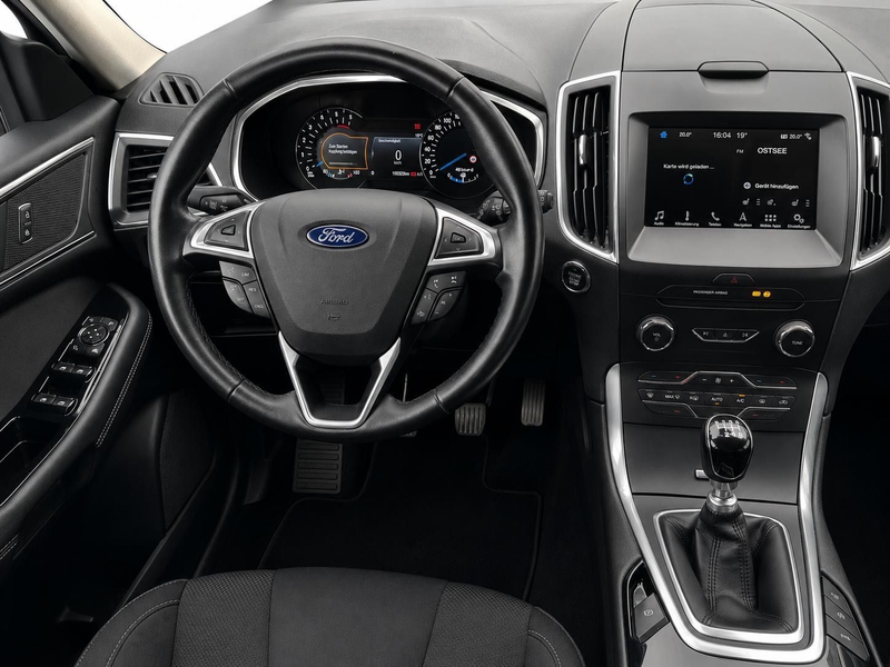 Ford S-Max S-MAX Titanium *7 SITZE*NAVI*AHK*LED* — photo 12