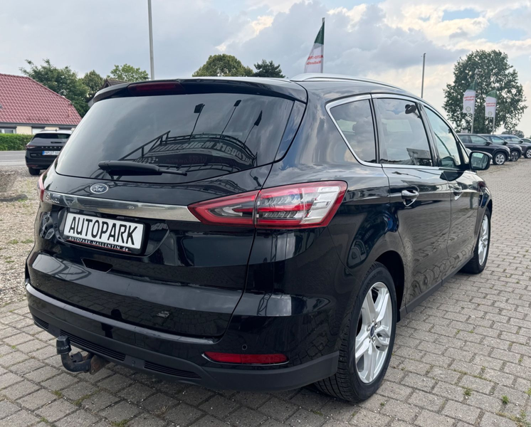 Ford S-Max S-MAX Titanium *7 SITZE*NAVI*AHK*LED* — photo 4
