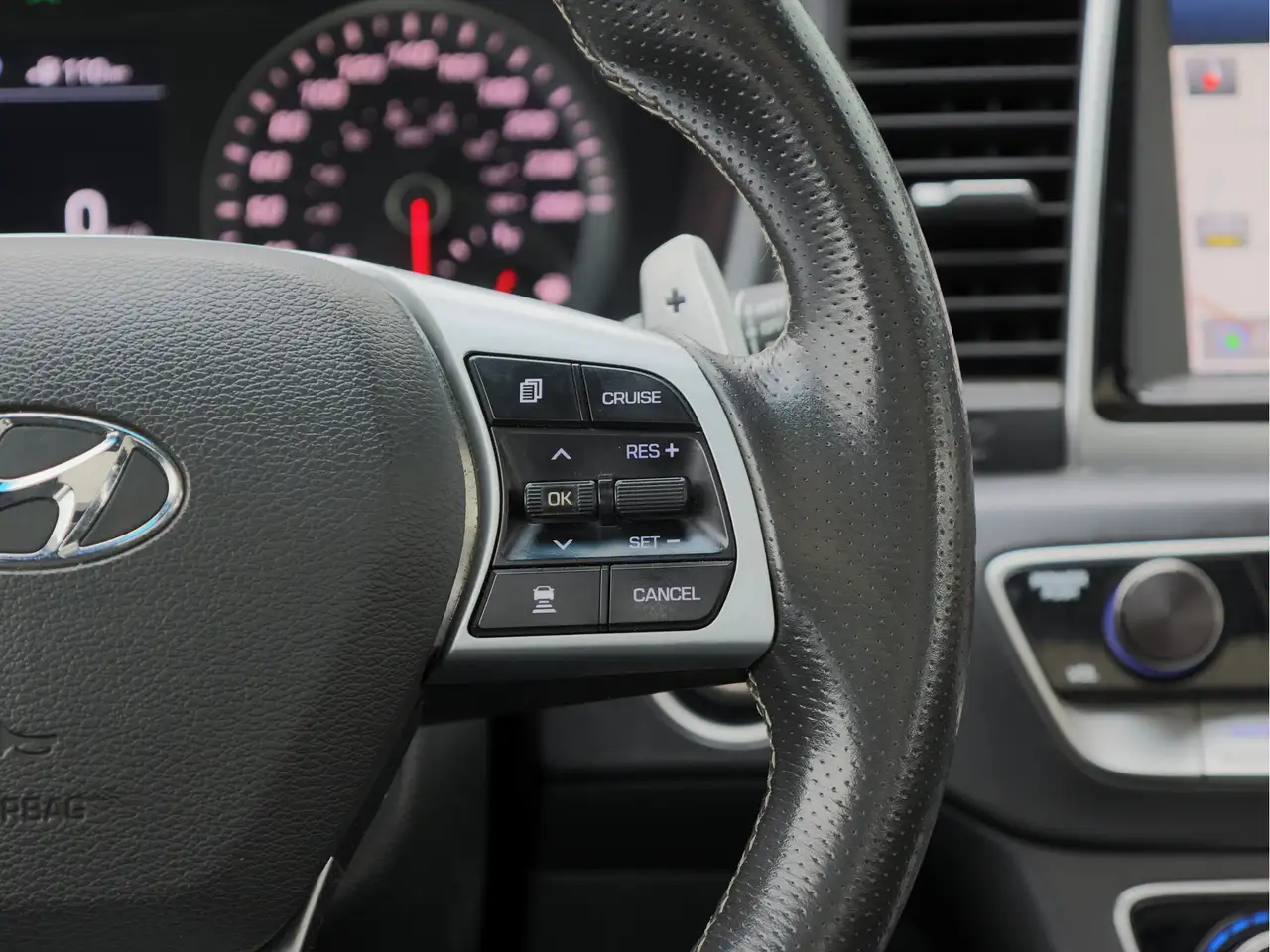 Hyundai SONATA снимка Hyundai SONATA