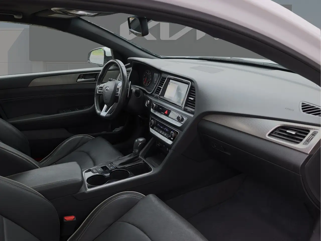 Hyundai SONATA снимка Hyundai SONATA