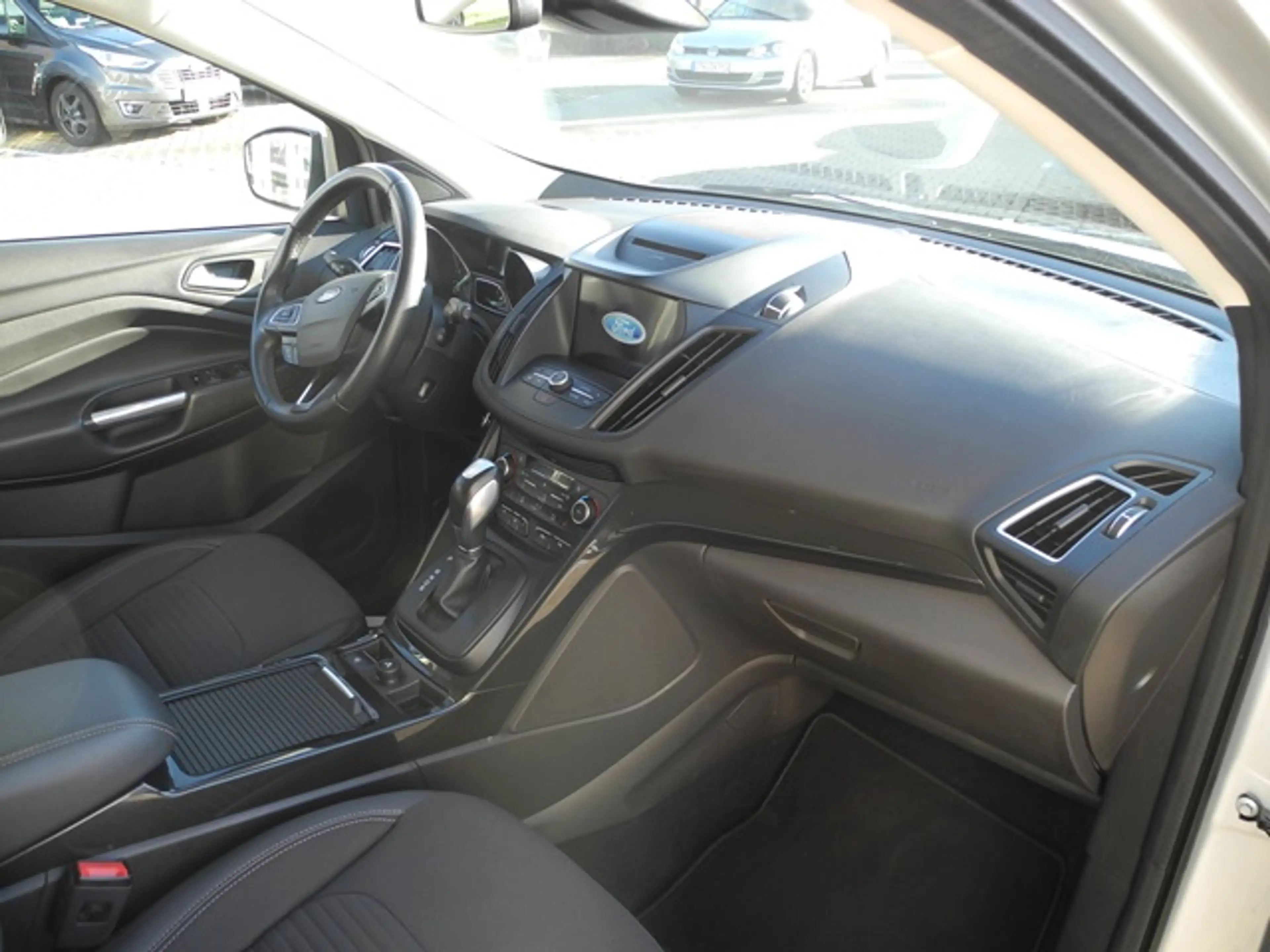 Ford Kuga 2.0 TDCi 4x4 Aut. Titanium - Xenon, AHK, Navi, TW — photo 5