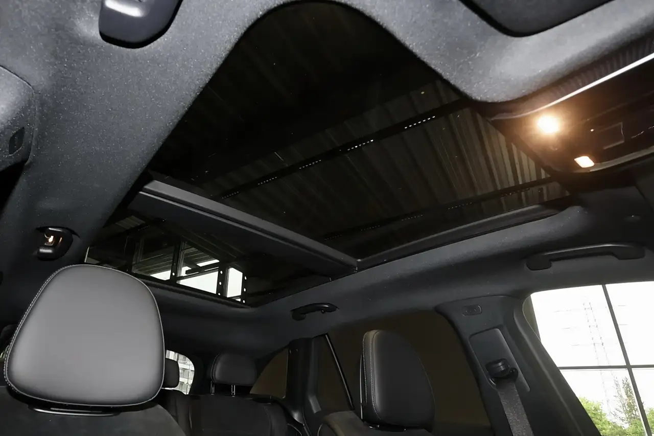 Mercedes-Benz GLC 300 d 4M AMG MbUX+360°+DIG-LED+Pano+AHK+Nigh 7