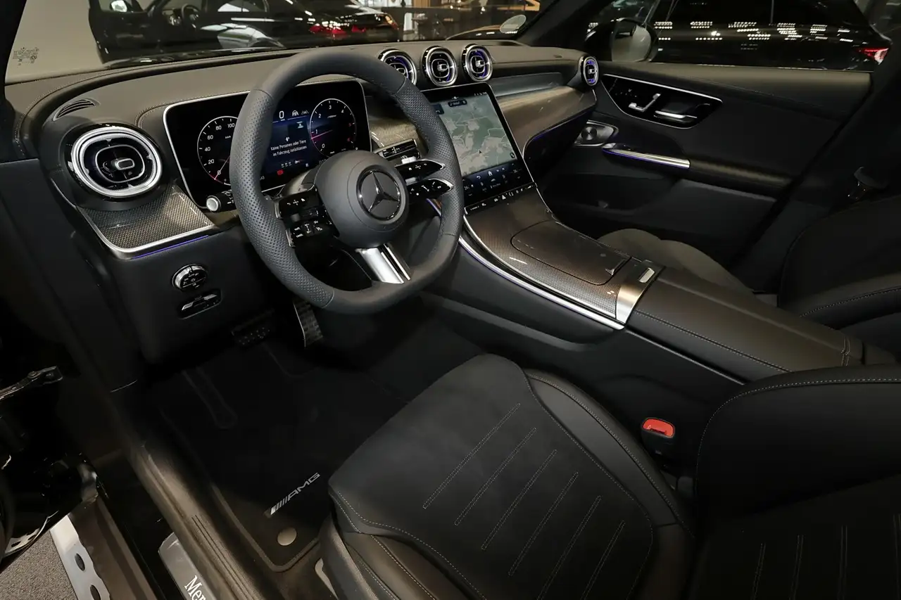 Mercedes-Benz GLC 300 d 4M AMG MbUX+360°+DIG-LED+Pano+AHK+Nigh 9