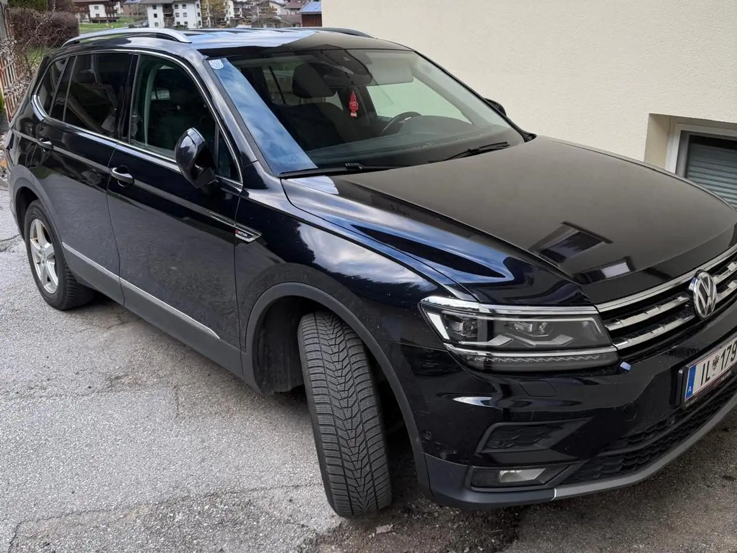 Volkswagen Tiguan Allspace Tiguan 2,0 TDI SCR 4Motion Allspace Comfortline DSG Allspace Comfortline Schwarz - 1
