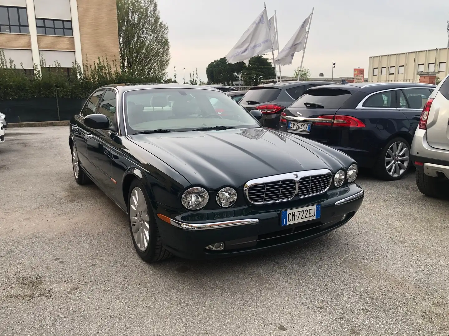 Jaguar XJ8 3.5 V8 - 1