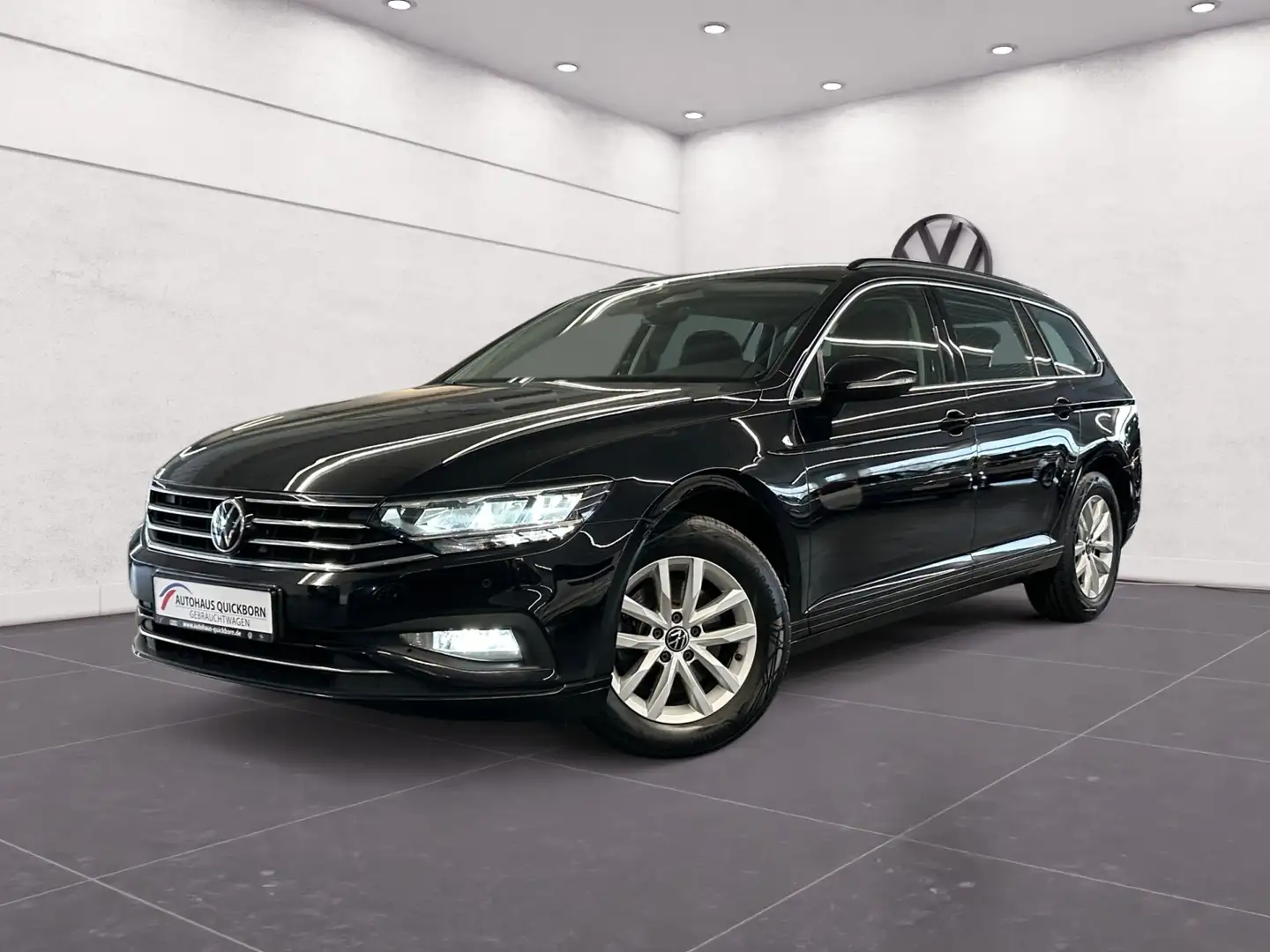 Volkswagen Passat Variant Business 2.0 TDI DSG AHK NAVI KAMERA APP Zwart - 2