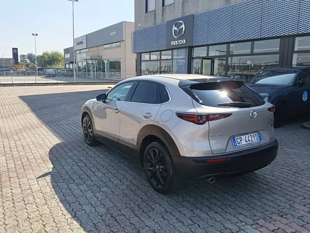 Mazda CX-30 view 4