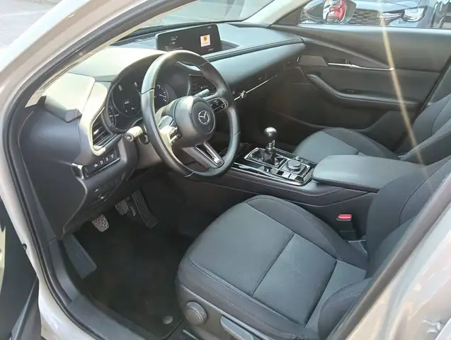 Mazda CX-30 view 13