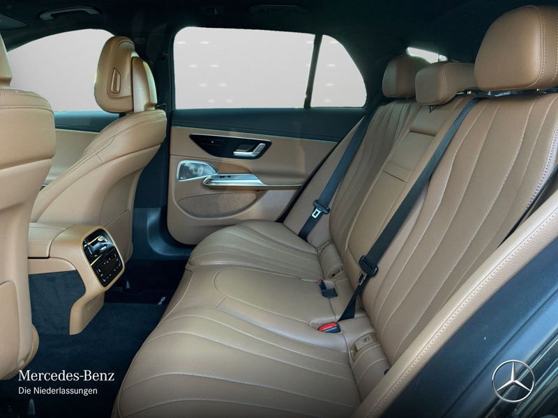 Mercedes-Benz E 300 e T Hybrid AMG 360° Pano Burmester Distr. 9G — photo 12