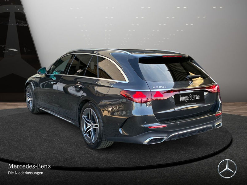 Mercedes-Benz E 300 e T Hybrid AMG 360° Pano Burmester Distr. 9G — photo 10