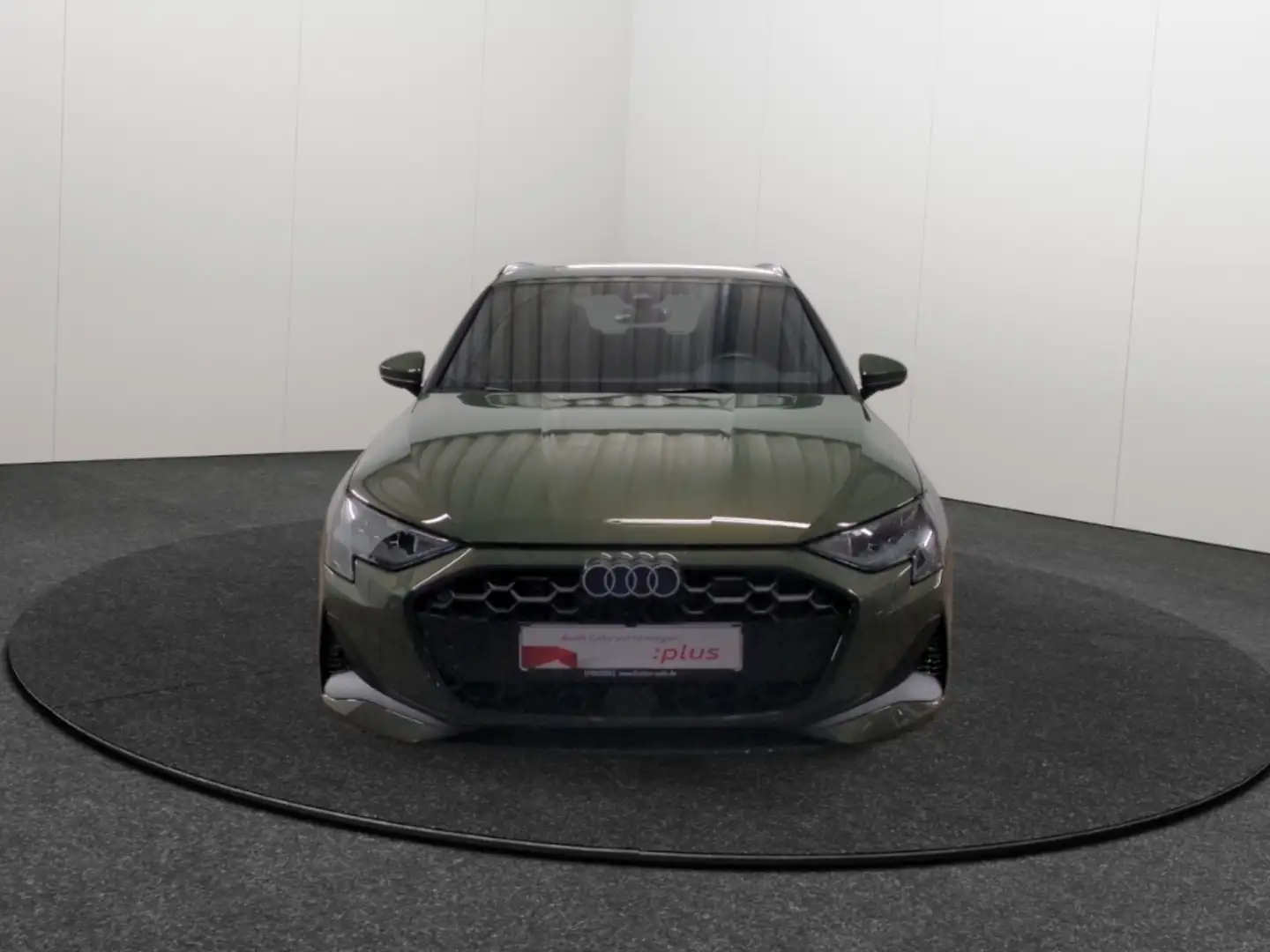 Audi A3 Sportback 35TFSI S tronic LED Navi SHZ PDC vorn & Grün - 2