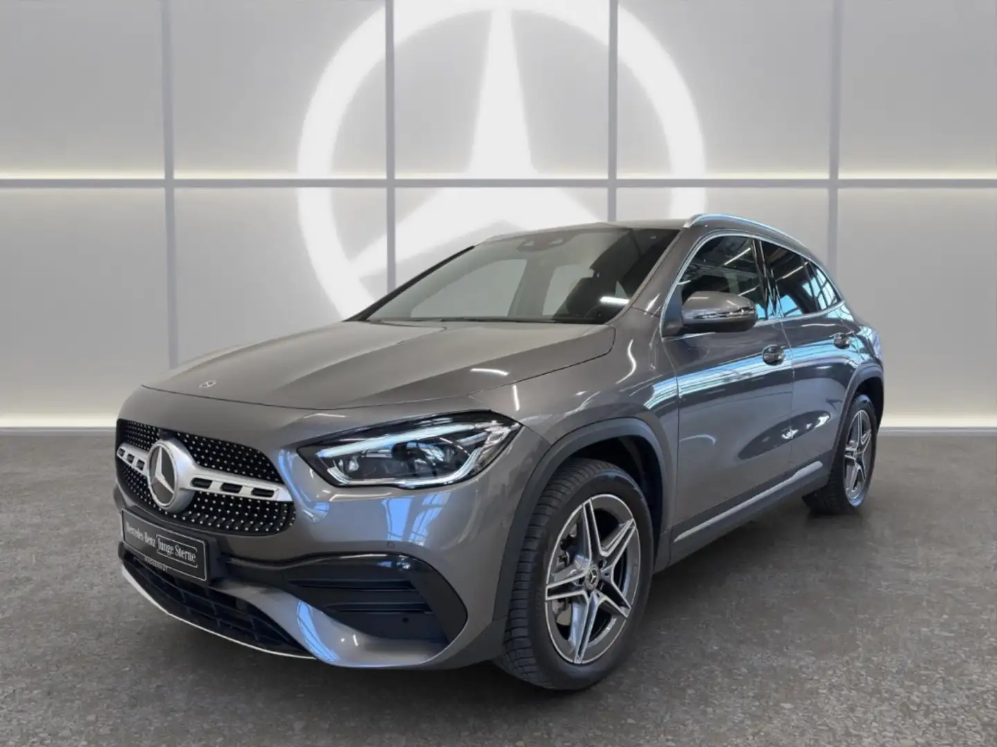 Mercedes-Benz GLA 250 e AMG BUSINE+RFK+PUBLIC+VERK.ASS+SPIEGEL Grau - 1