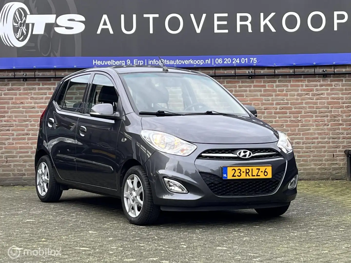 Hyundai i10 1.1 i-Motion Cool+AIRCO+NAP Grijs - 2