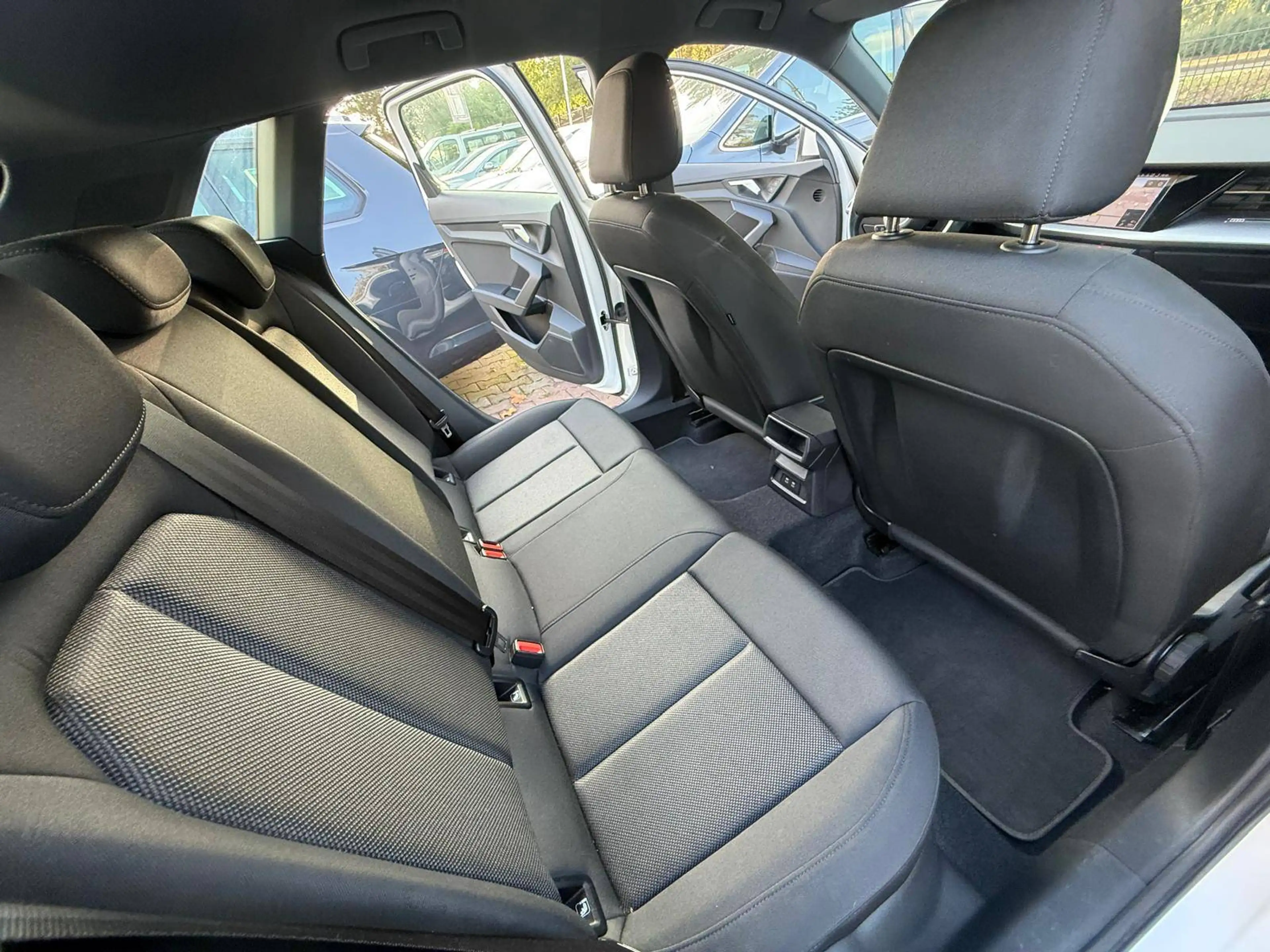 Audi A3 Sportback 30 TFSI  ACC/VIRTUAL COCKPIT/ NAVI/LED Scheiwerfer — photo 28