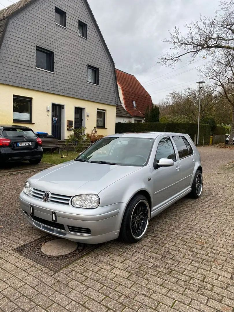 Volkswagen Golf IV 1,8T Jubi Highline Silber - 1