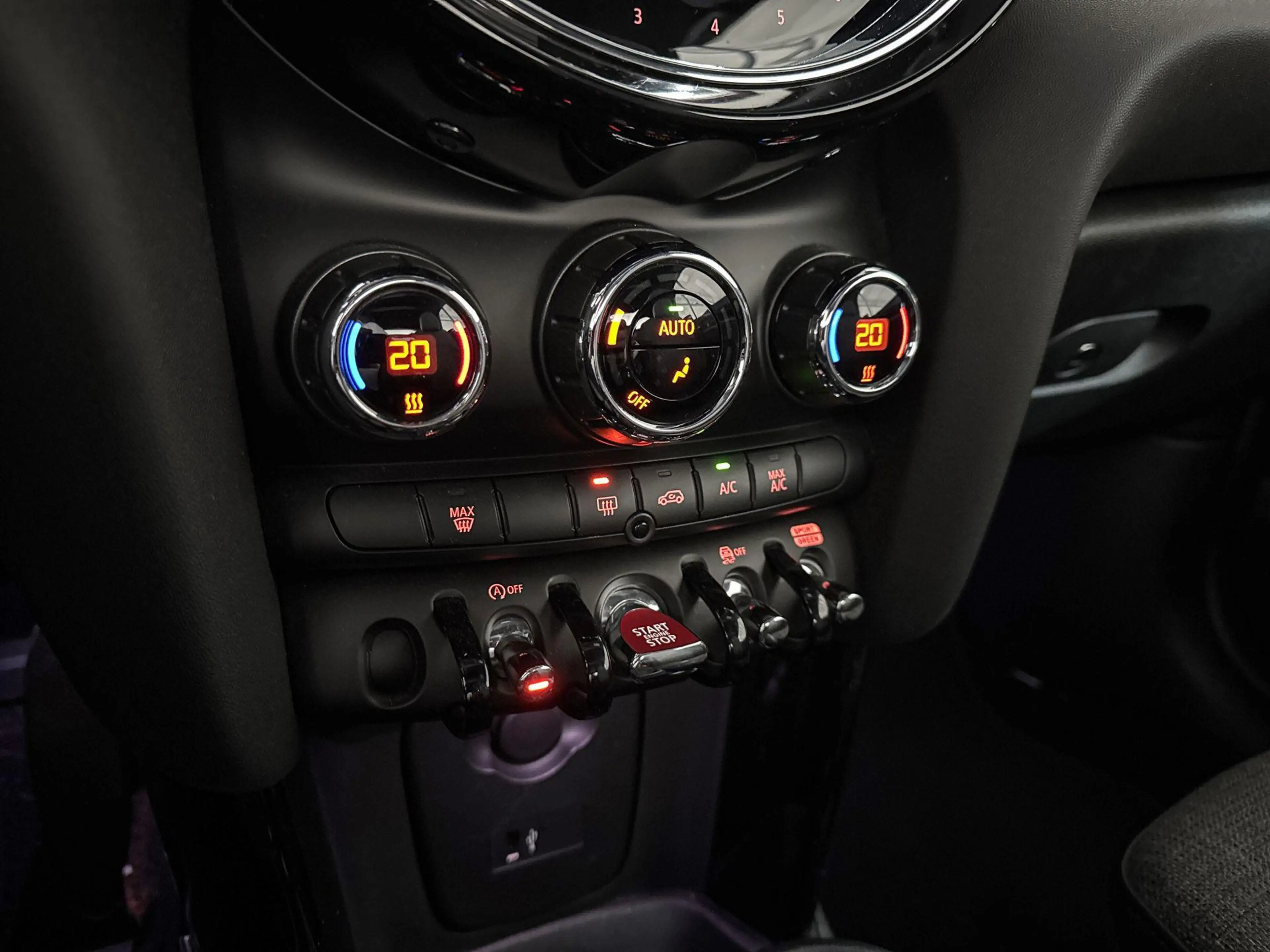 MINI One Cabrio 1.5 Classic — photo 14