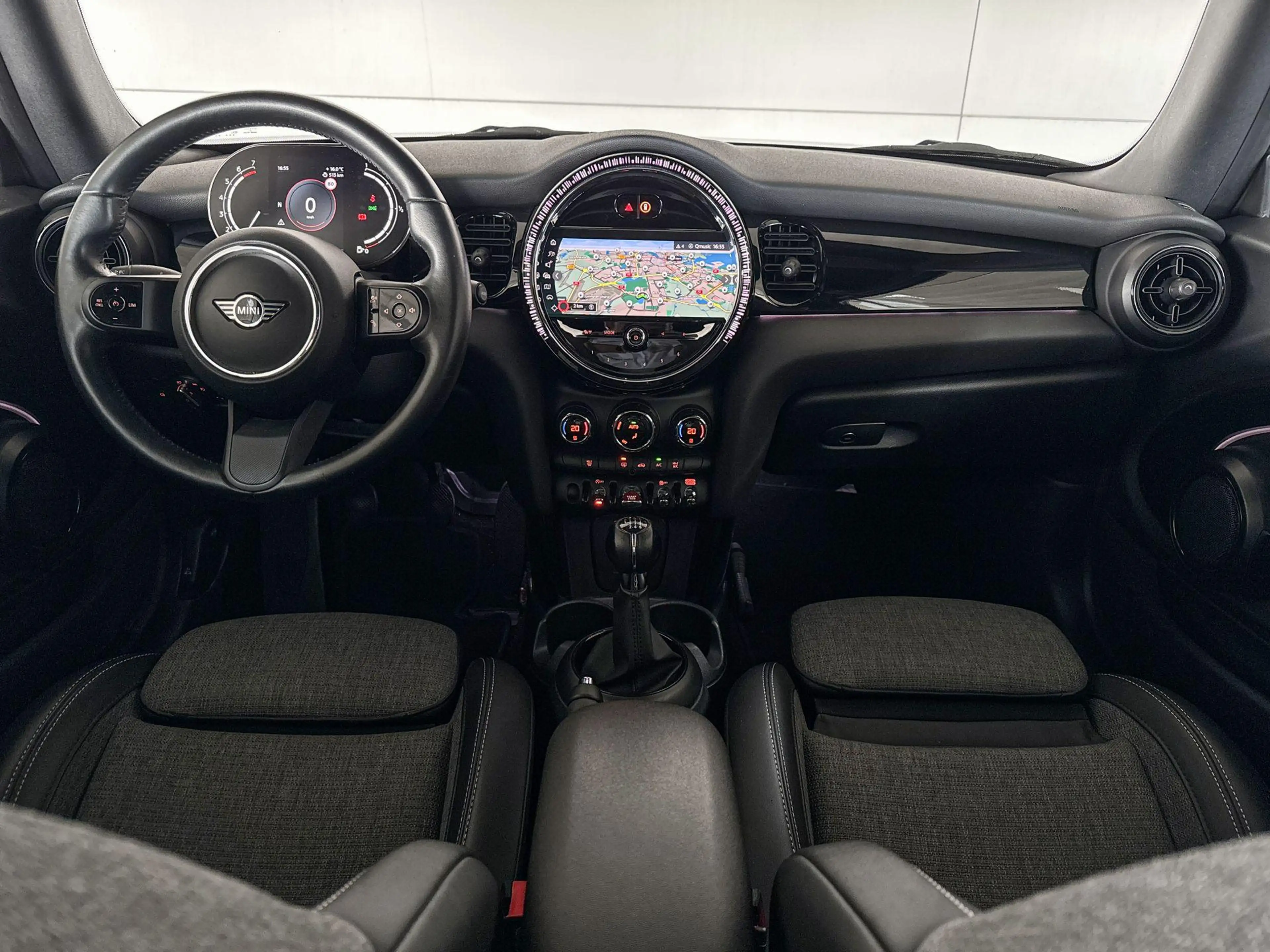 MINI One Cabrio 1.5 Classic — photo 10