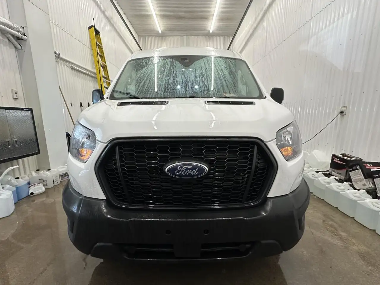 Ford Transit Cargo Van снимка Ford Transit Cargo Van