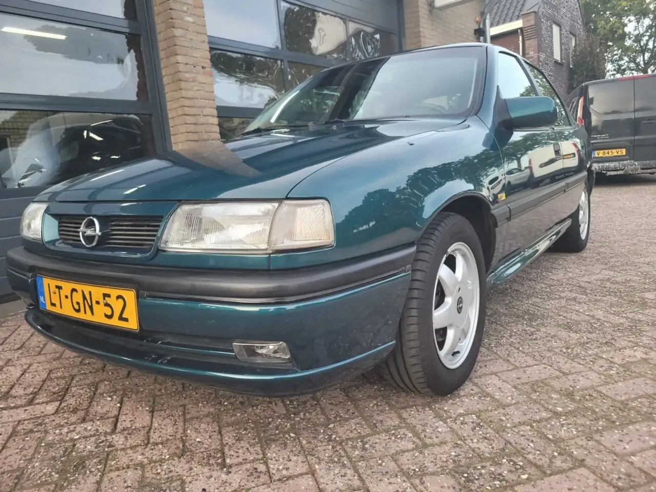 Opel Vectra 1.8 Hatchback NL Auto 1e eigenaar Edition, foto 6