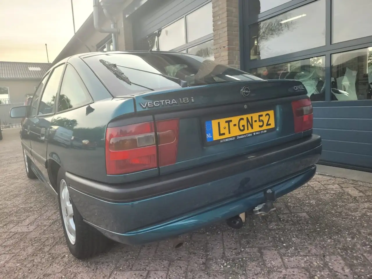 Opel Vectra 1.8 Hatchback NL Auto 1e eigenaar Edition, foto 5