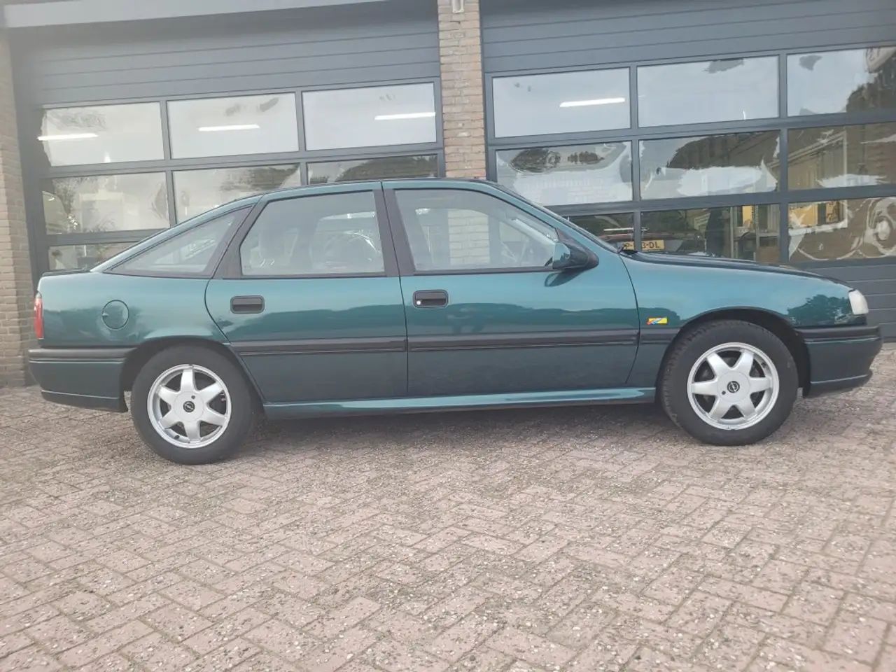 Opel Vectra 1.8 Hatchback NL Auto 1e eigenaar Edition, foto 7