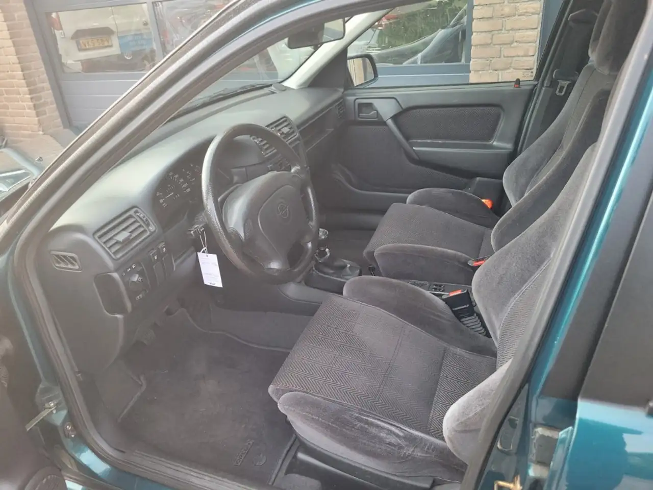 Opel Vectra 1.8 Hatchback NL Auto 1e eigenaar Edition, foto 11