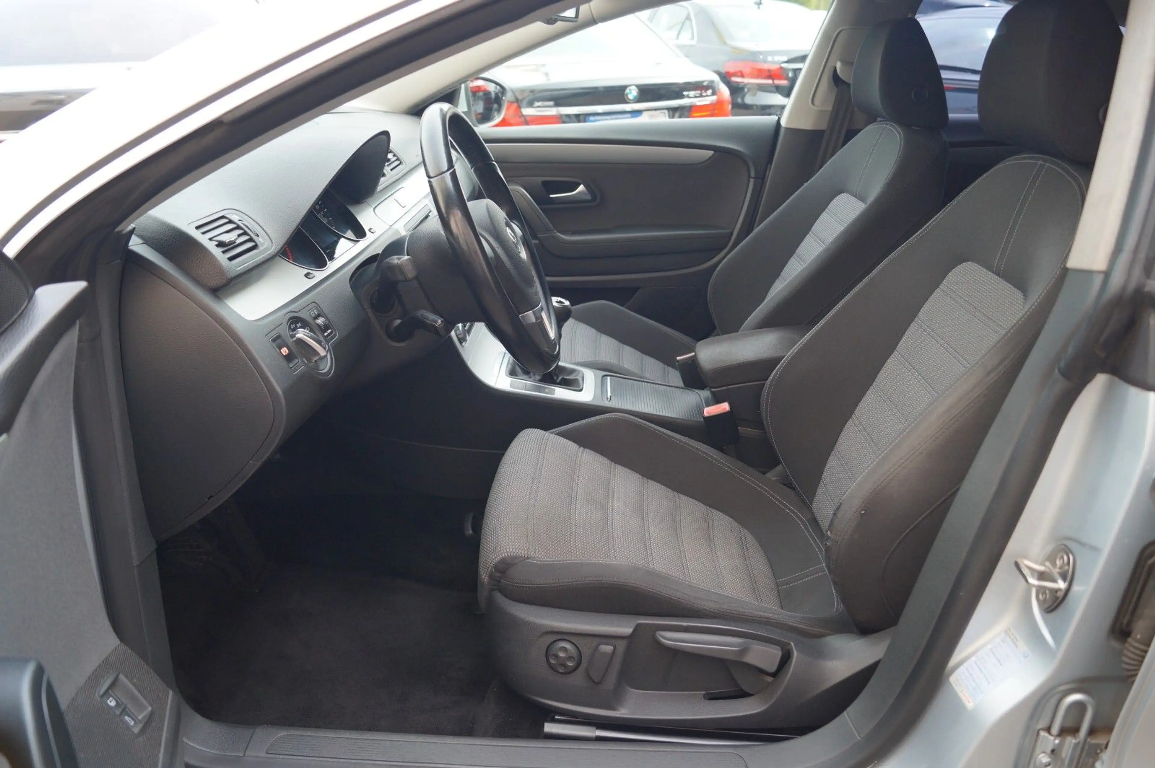 Volkswagen Passat CC 1.8 TSI Sport aus 2.Hand! +Scheckheft+ — photo 10