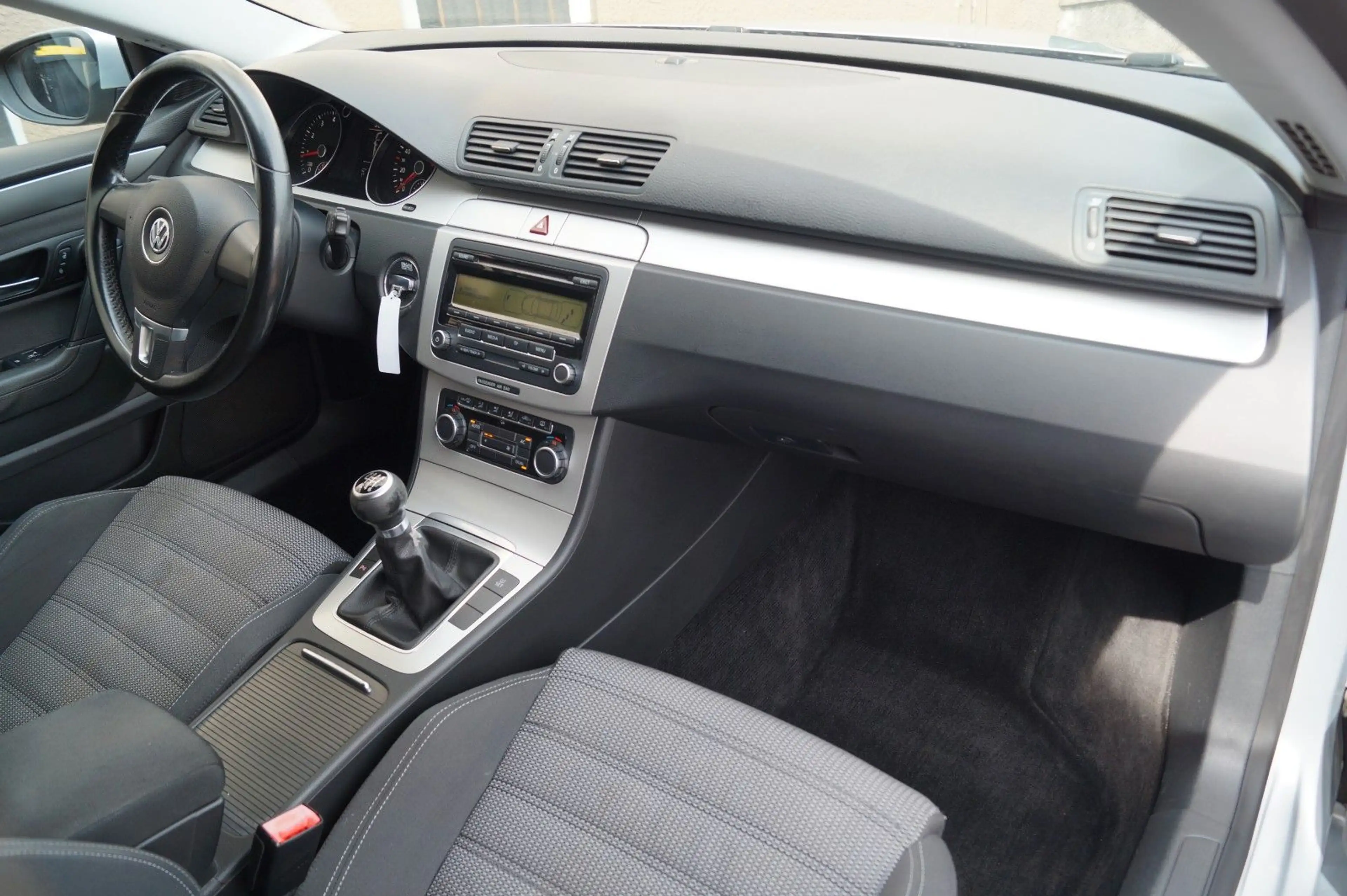Volkswagen Passat CC 1.8 TSI Sport aus 2.Hand! +Scheckheft+ — photo 13