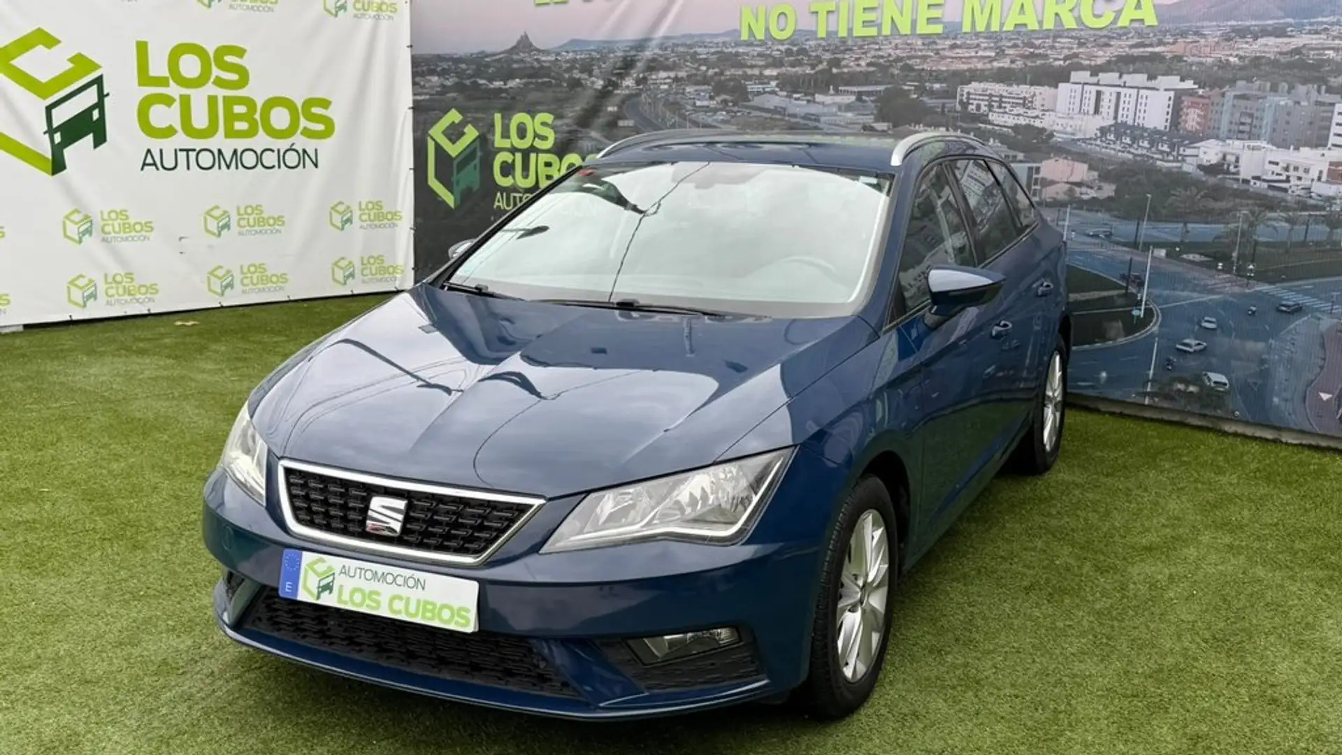 SEAT Leon ST 1.6TDI CR S&S Style DSG 115 Gelb - 1