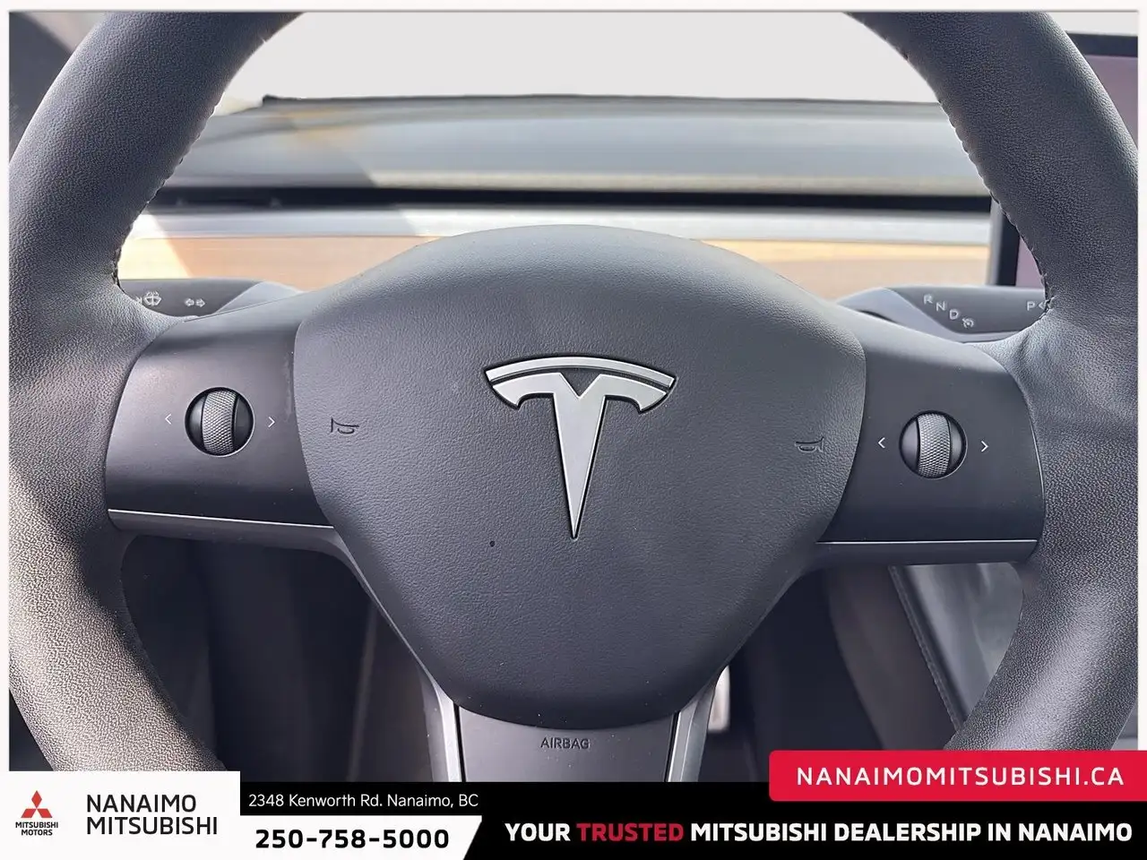 Tesla Model Y снимка Tesla Model Y