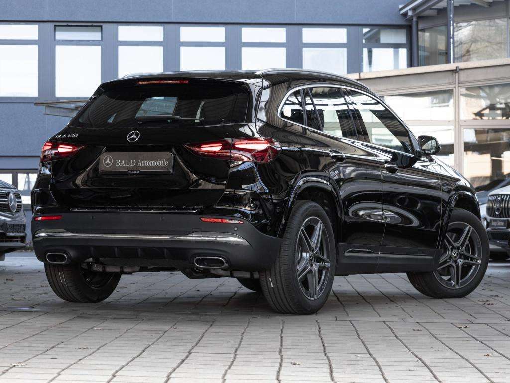 Mercedes-Benz GLA 180