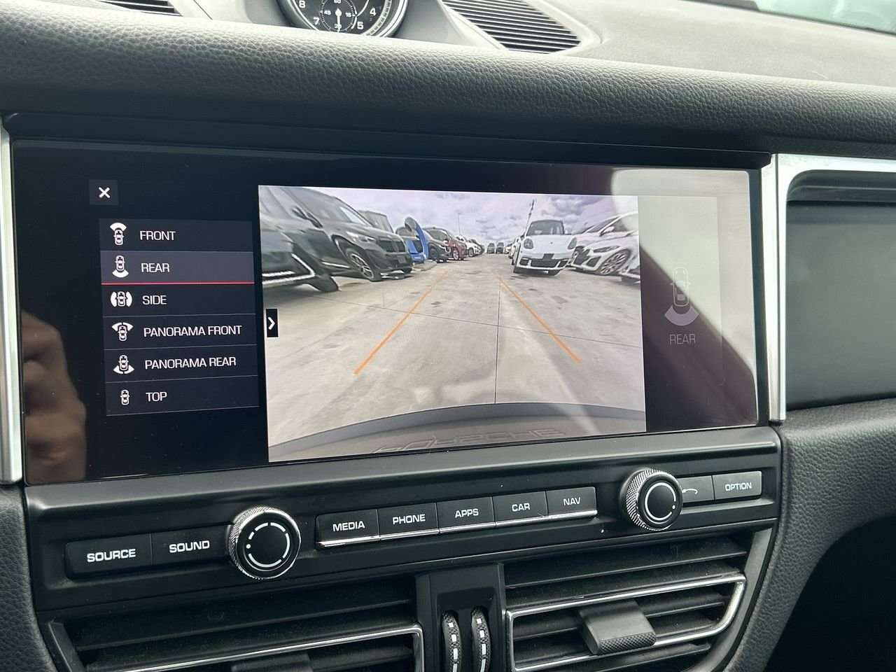 2020 Porsche Macan Premium PKG Plus | Memory PKG | Smoking PKG Porsch 4 cyl thumb 25
