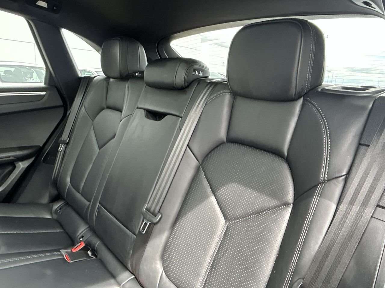 2020 Porsche Macan Premium PKG Plus | Memory PKG | Smoking PKG Porsch 4 cyl thumb 31