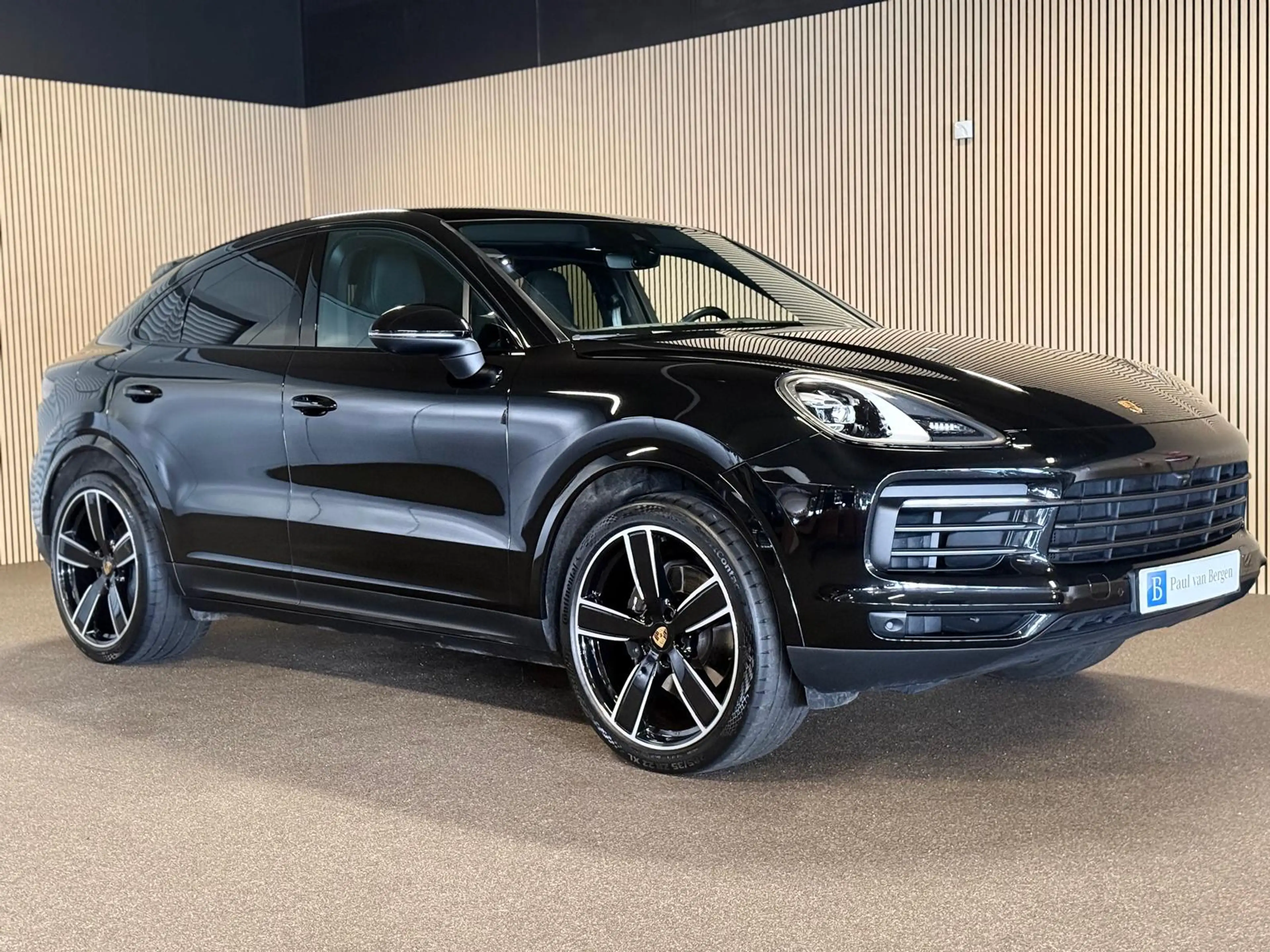 Porsche Cayenne Coupe 3.0 E-Hybrid Platinum Edition-LUCHTV.-PANO-S — photo 4