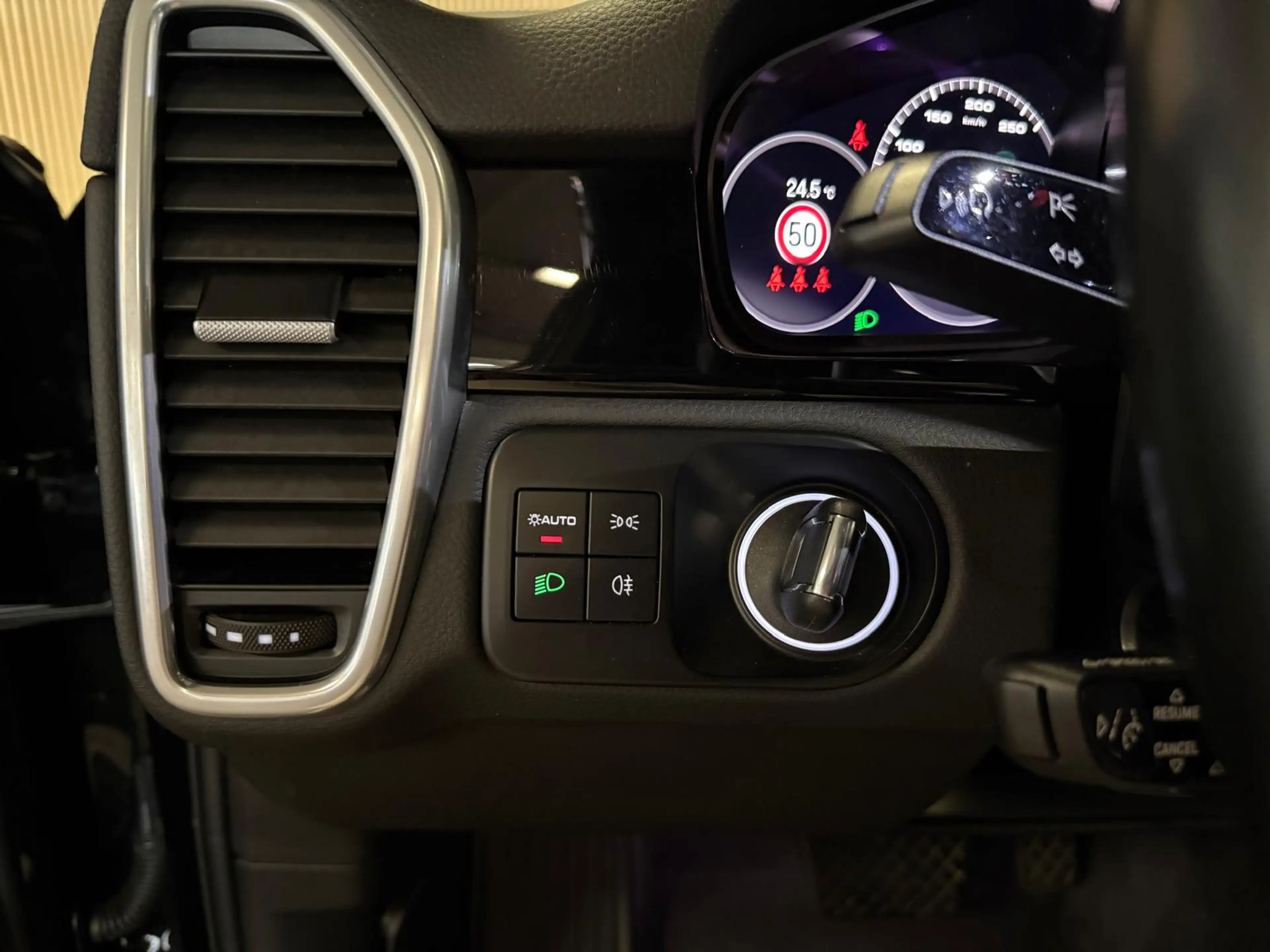 Porsche Cayenne Coupe 3.0 E-Hybrid Platinum Edition-LUCHTV.-PANO-S — photo 16